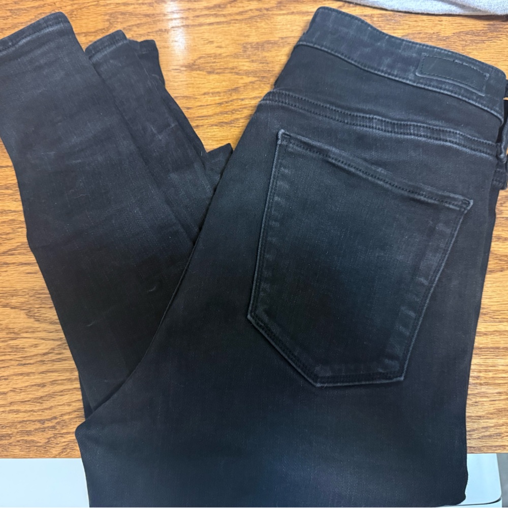 Abercrombie & Fitch Women’s Black Skinny Jeans